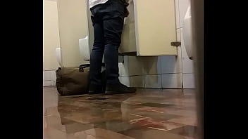 Preview 3 of Rape Mom Harust - Chaqueta en ba&ntilde_os p&uacute_blicos de Sanborns Acoxpa CDMX