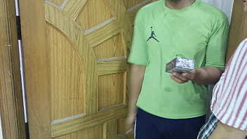 Preview 1 of Xvideo Downlod Mp3 - Beautiful wife fucking with Condom Delivery Boy!
