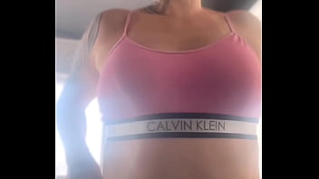 Preview 2 of Tandin Bida Sex Video - fui treinar na academia com um plug anal no cu fiquei com muito tes&atilde_o. Chegar em casa meu cu vai t&aacute_ lubrificado e largo pra mete rola dentro