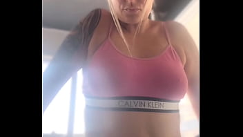 Preview 3 of Tandin Bida Sex Video - fui treinar na academia com um plug anal no cu fiquei com muito tes&atilde_o. Chegar em casa meu cu vai t&aacute_ lubrificado e largo pra mete rola dentro