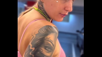 Preview 1 of Tandin Bida Sex Video - fui treinar na academia com um plug anal no cu fiquei com muito tes&atilde_o. Chegar em casa meu cu vai t&aacute_ lubrificado e largo pra mete rola dentro