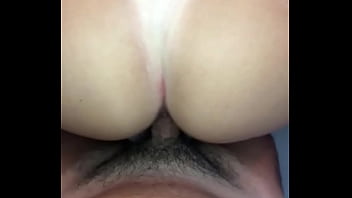 Preview 4 of Horny Nanny Seduces - Esposa com o amigo do corno sem camisinha