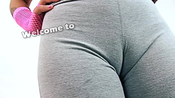 Preview 1 of Durin Anateur - BUBBLE BUTT Latina Exposing Cameltoe and BIG ROUND TITS