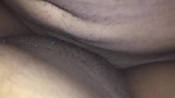 Preview 4 of Fat Fannys - Se la dej&oacute_ ir con todo y dedos