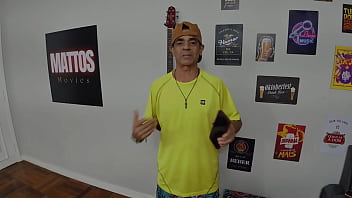 Preview 1 of Ay Bsm - a an&atilde_zinha rabuda - suruba e bastidores do que rola