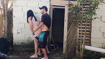 Preview 4 of Naval Xxx - Meu marido saiu e me deixou receber o pedreiro sozinha para um or&ccedil_amento