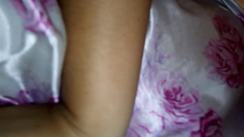 Preview 2 of Wearing Bloons - Ricas tetas de mi esposa d.