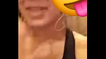 Preview 1 of Liang Pup - Paraguaya pendeja meneando el culo en regadera