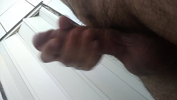 Preview 2 of College Girl Sex Vidio Hindi - Baiano novinho batendo uma no banheiro escondido