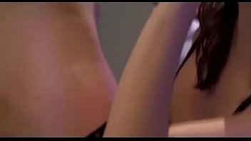 Preview 2 of Animal Milf Sex Fuck - Justine and Valentina