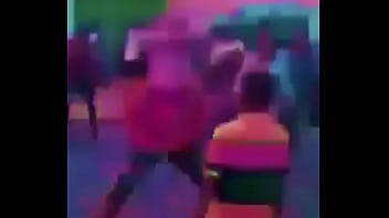 Preview 3 of Sara Jay Ekuol - Woody bailando bien prron :v