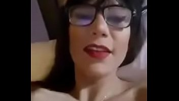 Preview 1 of Orgasm Italian Women - Entro al cuarto de mi sobrina