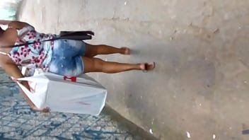 Preview 3 of Sex Bf Hd Full Photos - Gostosa andando na rua