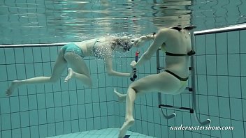 Preview 1 of Xxxhnc - Girls swimming underwater and enjoying eachother