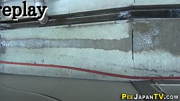 Preview 3 of Sxxxxxvideo - Japanese babes gush pee