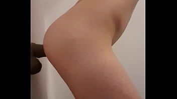 Preview 1 of German Blowjob Kiss On Bed - Rebola,  vagabunda!