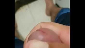 Preview 3 of Xxxio Vo - mi amigo marlo jugando con su pene