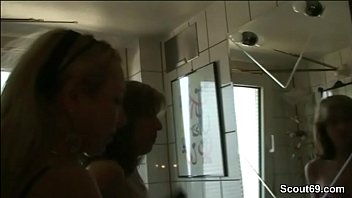 Preview 1 of China Father Fuck Daughter - Ehemann hat Glueck und darf Freundin der Frau und sie ficken