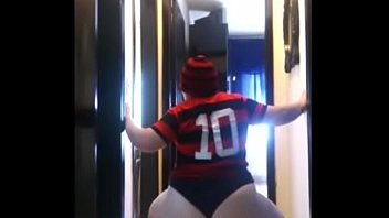 Preview 4 of Fhgff - Puto se exibindo com a camisa do flamengo