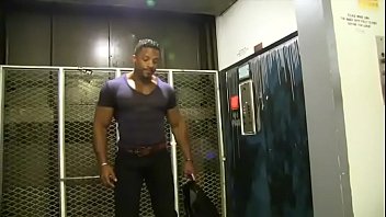 Preview 1 of German Hdxpos - Muscle man fucking a girl