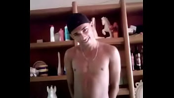 Preview 4 of Yoga Teacfrench Seducing - Novinho gozando gay