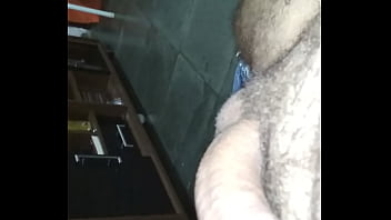Preview 4 of Male Strip British - Casada corno quicando no pau