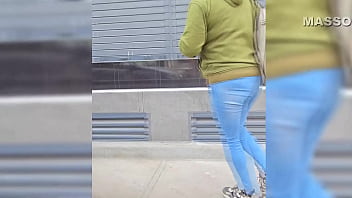 Preview 1 of Virgin Pantat Besar - Un hombre extra&ntilde_o me pillo en la calle,  se ofrecio a darme una follada antes de irme a casa. Estuve de acuerdo y me deje grabar mientras teniamos sexo Duro