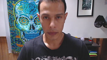 Preview 1 of Raw Sex Video - NAO TINHA CLIENTES NA BALADA ENTAO PEGAMOS O SEGURANCA ESCONDIDINHO NO BANHEIRO