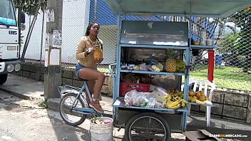 Preview 2 of Fuk Amatur - Ebony Colombian picked up and fucked - Carne Del Mercado