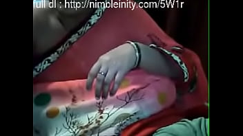 Preview 1 of Montok Sex Porno - mallu aunty big boobs nipple hard press