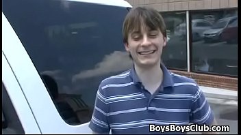 Preview 3 of The Last Of Us Sarah Hentai - Blacks On Boys - Gay Hardcore Interracial Sex Video 24