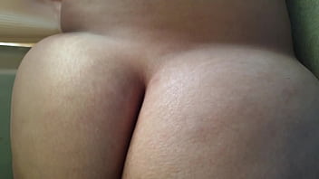 Preview 2 of Carrot Boy - curvy ass