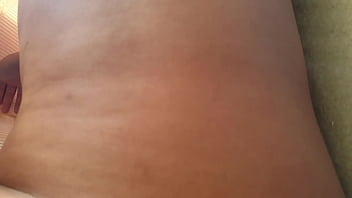 Preview 1 of Carrot Boy - curvy ass