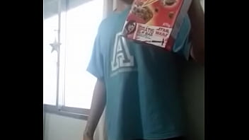 Preview 2 of Desy Desy - Novinho metendo a porrada no cereal gostoso
