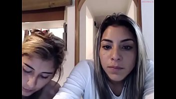 Preview 2 of Chut Ka Pani Finger Say Niklna - funny angel 220415 0738 female chaturbate