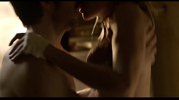 Preview 3 of Hot Bobsa - 30 Days of Night: Dark Days (2010) &ndash_ Kiele Sanchez