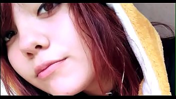 Preview 1 of Son Sharing Mom - Tributo a chica emo tetona de instagram