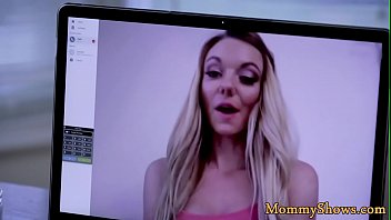 Preview 1 of Rajwap Boys - Pussylicking teen pleasures her stepmommy