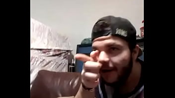 Preview 2 of 5 Ota - Russinho terrorista da ISIS dando OTA nas novinhas do CT