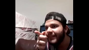 Preview 4 of 5 Ota - Russinho terrorista da ISIS dando OTA nas novinhas do CT