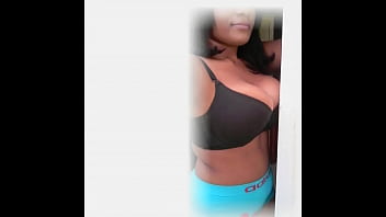 Preview 1 of Sensual Erotic Lesbians - Una morena bien rica
