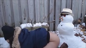 Preview 4 of Wwwww Xxxxxxxx Filimmovies - SWEETPEE BLOWS AND FUCKS A SNOWMAN