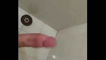 Preview 3 of Bird Cunt - received 949765318498619