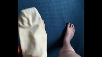 Preview 2 of Alman Anne Can - Big Boy squirts in a Sock