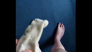 Preview 1 of Alman Anne Can - Big Boy squirts in a Sock