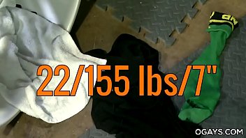 Preview 1 of Viejo Invalido - Toby Springs masturbating