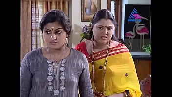 Preview 2 of Films Amazing - Chitra Shenoy mallu Cini Serial Aunty