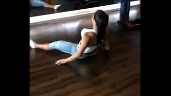 Preview 2 of Exstrim Squ - Gracyanne barbosa e seu pacot&atilde_o inchado
