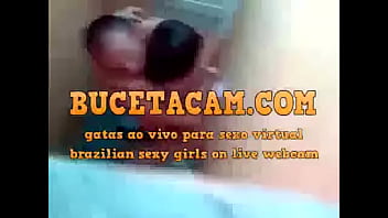 Preview 4 of Mom Aunt Lesbo - Nao aguentaram banheiro da festa