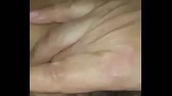 Preview 2 of Facial Dirty - Lesbiana masturb&aacute_ndose en su camioneta